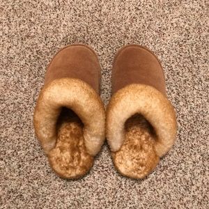 Cozy indoor/outdoor slippers